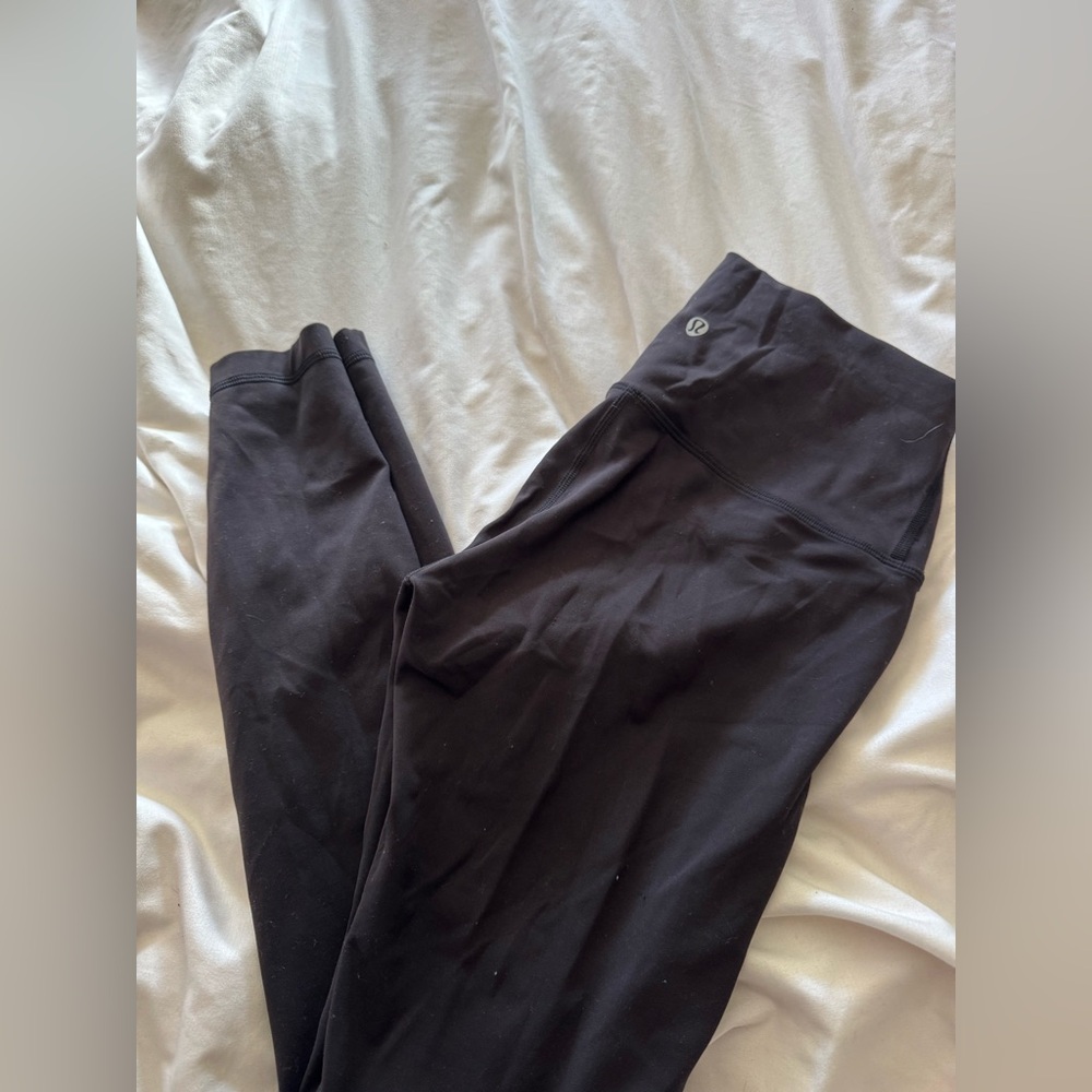 black lululemon leggings